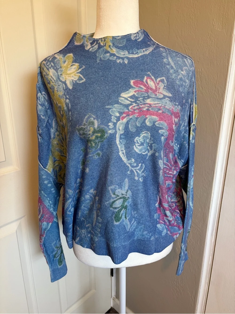 Pilcro Anthropologie The Alani Cashmere mock neck Blue Floral Sweater - Picture 4 of 7